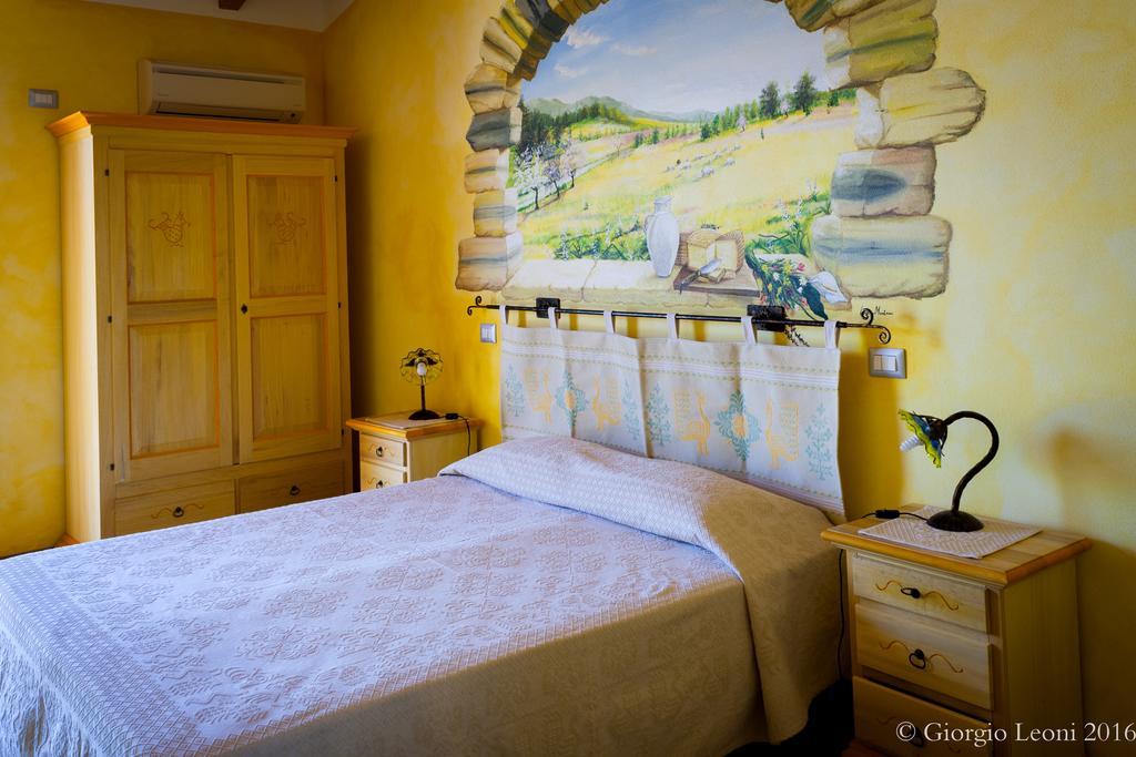 Agriturismo Le Vigne Ducali Mandas Bagian luar foto
