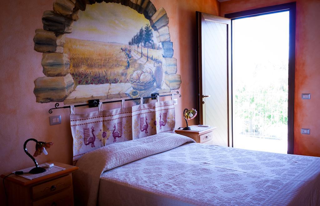 Agriturismo Le Vigne Ducali Mandas Bagian luar foto